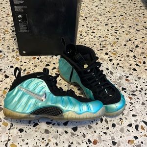 Aqua Foamposite / NIKE